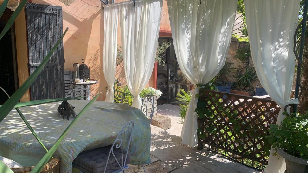 Frühstückspension La Villageoise, Troglodyte Pitoresque Au Coeur Du Village